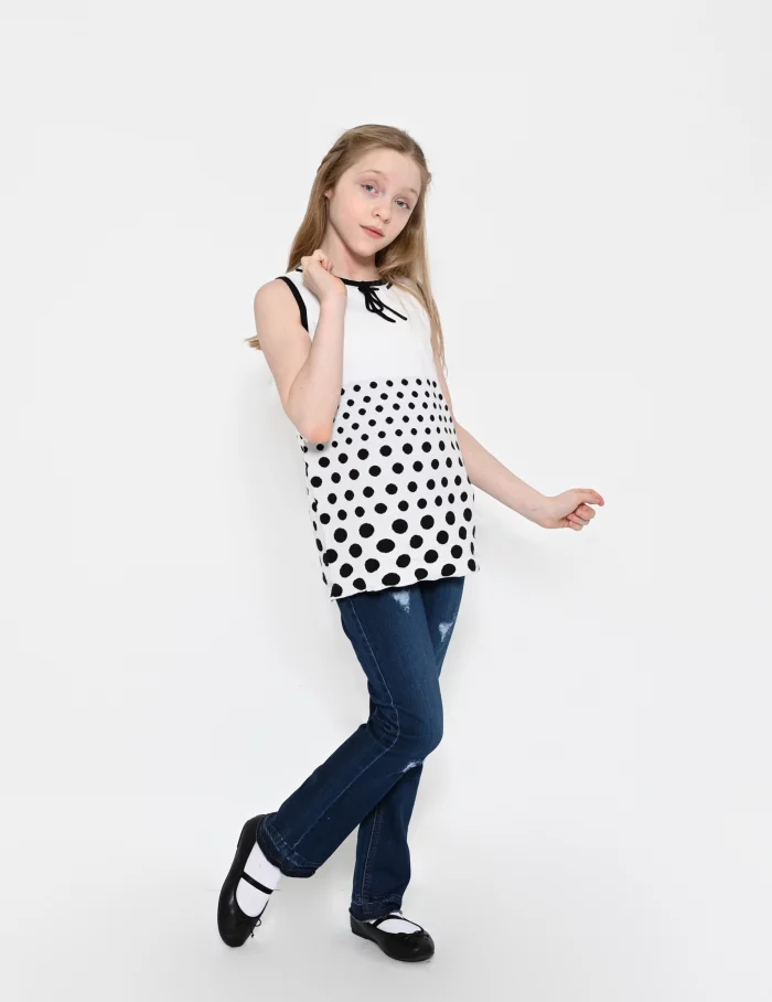 Girls pullover sleeveless tunic sweater. - Image 3